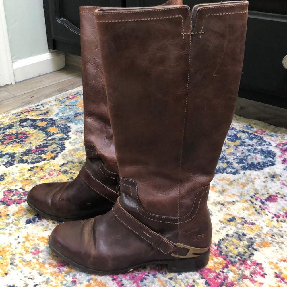 Beautiful Ugg riding boots!